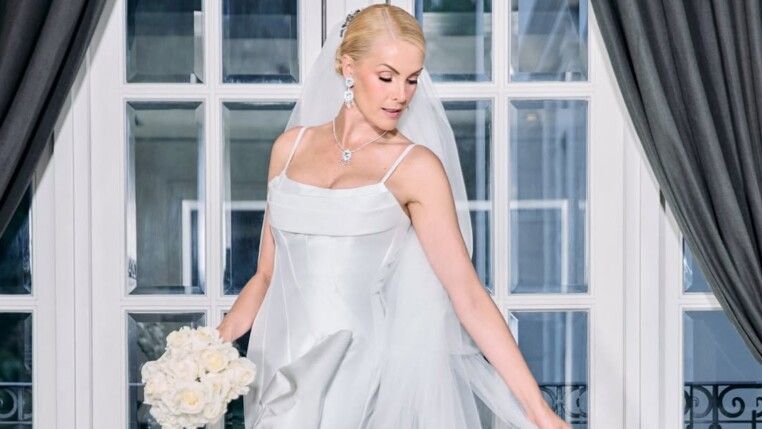 Ana Hickmann em um dos dois vestidos de noiva assinados por Vitor Zerbinato no casamento em Araras