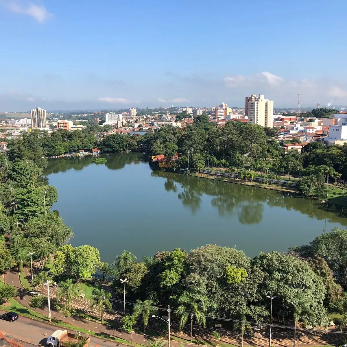 Vista aérea do Lago Municipal de Araras
